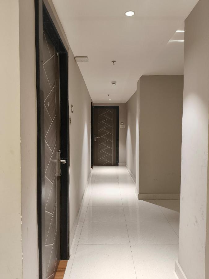Hotel Sharma Regency ลัคเนา ภายนอก รูปภาพ